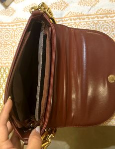 Flowery little sling bag