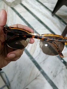 Sunglasses - Tortoise Shell &amp; Black