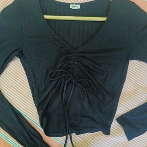 Black Ruched Long Sleeve Crop Top