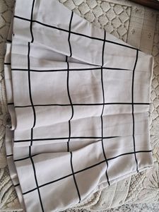 forever 21 ! white pleated grid skirt