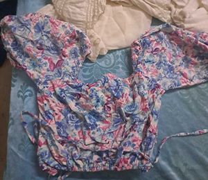 Floral Ruched Puff Sleeve Top