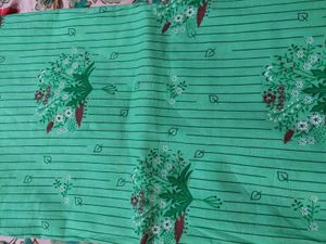 Green Floral Print Kurta Set with Lace Detail(unst