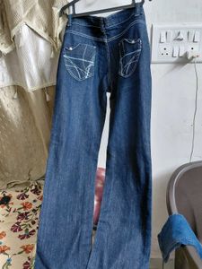 Revolta Dark Wash Flared Jeans