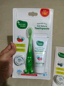 Mother Sparsh Toothbrush and tooth paste set