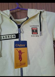 Tshirt  ( New With Tag )