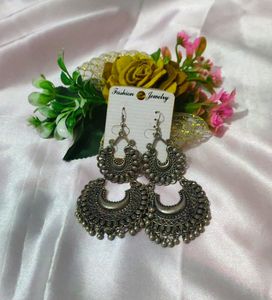 Long Earrings Soldier Length
