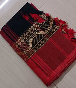 80)New Elegant Black & Red Handloom Saree