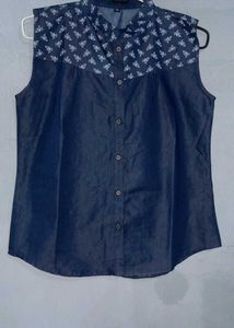 Sleeveless Denim Shirt with Print Detail