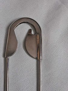 Classic Giant Safety Pin Claw Clip