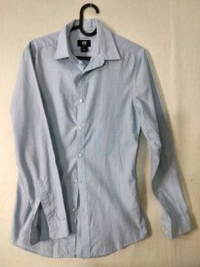 Men's Light Blue H&M Shirt