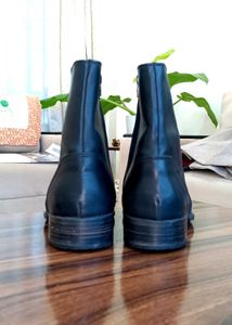 Pure Leather Grain Chelsea Zipper Boots For Men