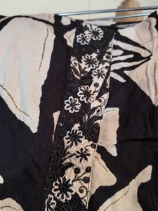 Printed Black &amp; White Kurti