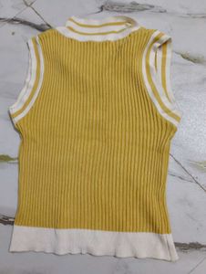Sleeveless Ribbed Knit Zip Polo Top