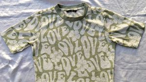 brand new (zudio)Cute Love Print Cropped Top