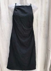 568.Black Sleeveless Midi Dress