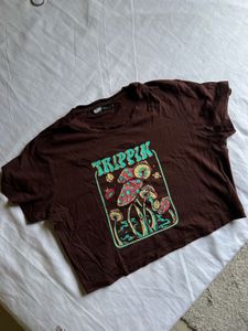 Dressberry -Brown Trippy Mushroom Graphic Tee