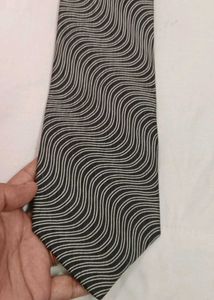 BENTLEY SILKBURY TIE