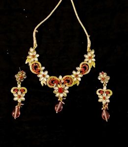 Stunning pink & White Kundan Stone Necklace Set