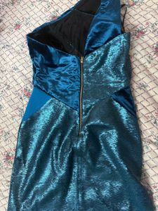 💙One-Shoulder Velvet &amp; Sequin Mini Dress
