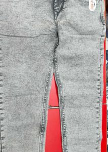 Men's Grey Denim Jeans Size - 30 NEW