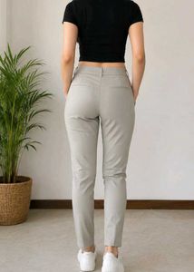 Stylish Grey Cropped Trousers