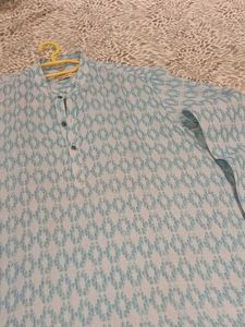 Stylish Blue &amp; White Patterned Kur hvta