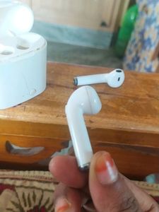 Bluetooth headphones