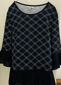 Elegant Black & White Plaid Top