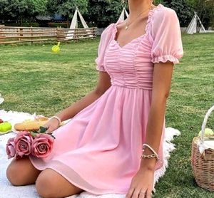 Dollete core bubblegum dress