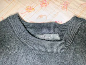 Black Knit Sweater with Button✨