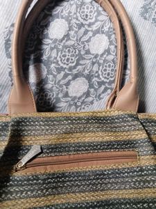 Stylish Striped Tote Bag with Bow Accent❤️