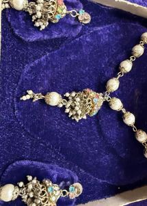 Pearl antique gold with multi color stone set