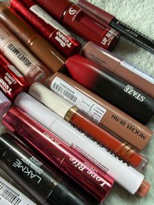 Collection of 17 Lipsticks