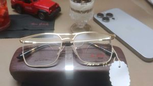 Stylish Gold Frame Eyeglasses