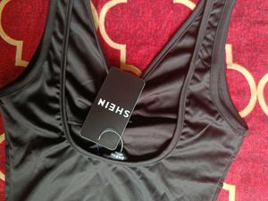 Comfortable Black V-Neck Camisole Top