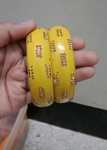 Yellow Bangle Set with Stone Details