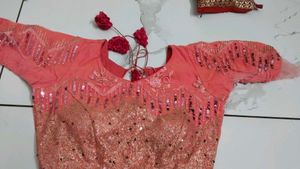 Ethnic odhani with blouse