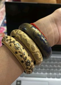 Set of 6 Vintage Bangles
