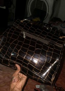 Stylish Crocodile Pattern Handbag