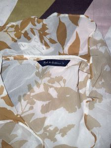 Floral Print Ruffle Crop Top