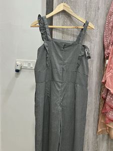 Cute Gingham Ruffle Jumpsuit