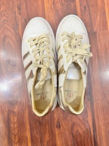 Stylish White & Gold Sneakers