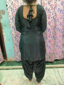 crepe salwar suit