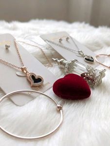 STYLISH COMBO OFFER 💥 necklace earrings breslet