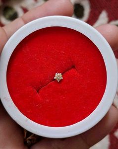 star  Flower Nose Pin