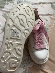 Alexander McQueen  Sneakers