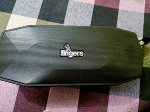 FINGERS SPEAKER