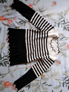 Striped Knit Long Sleeve Top