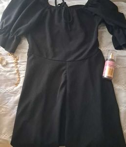 mini black dress 🐈‍⬛️