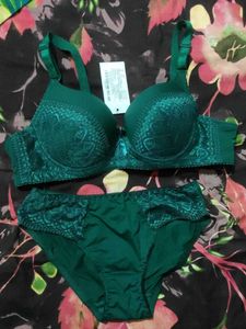 Emerald Green Lace Bra & Panty Set